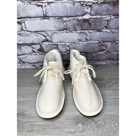 UGG Neumel Natural White Ankle Lace Up Chukka Boots Men’s Sz 7M US/40EU 1117613